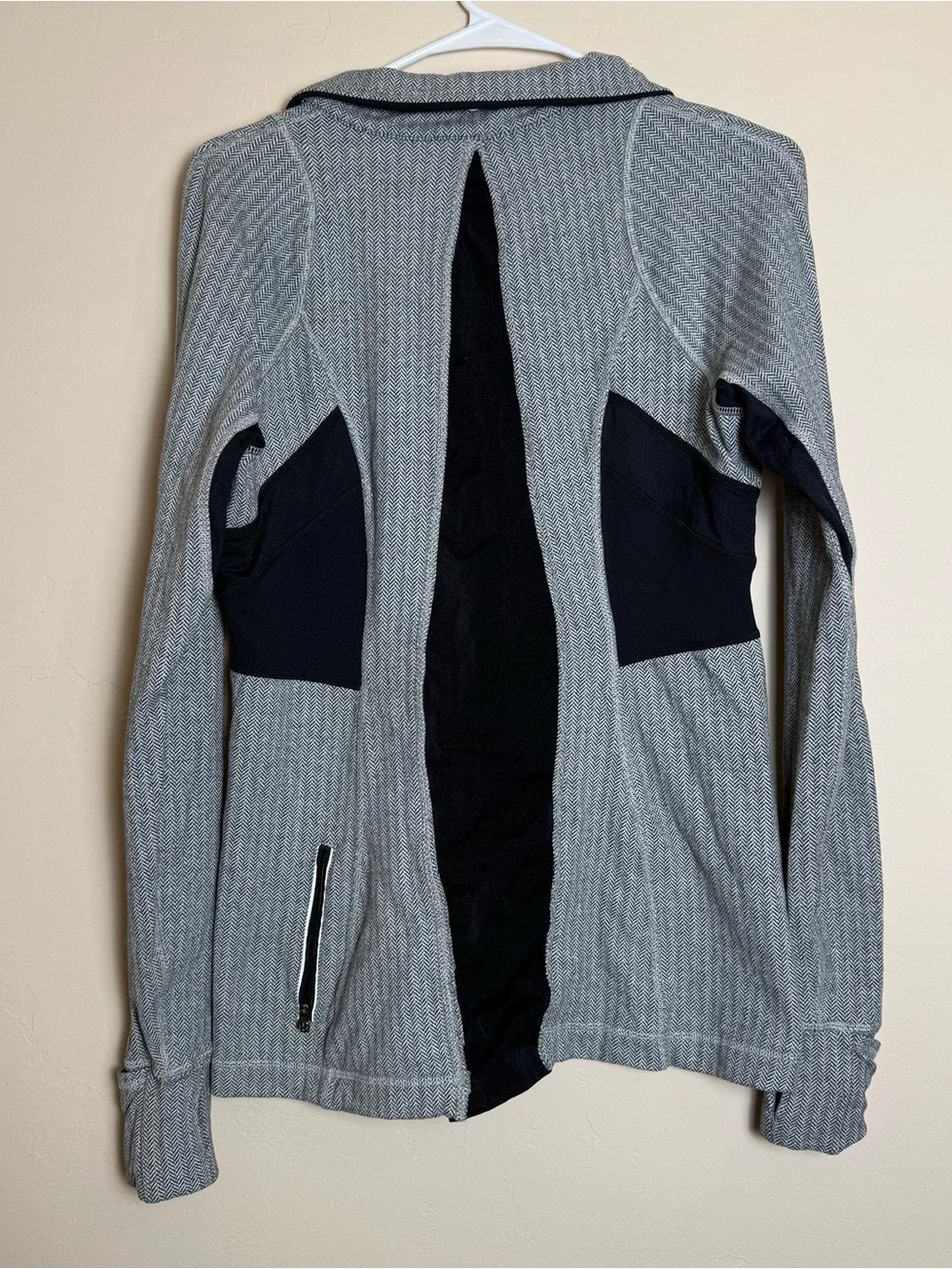 Lululemon Full Tilt 1/2 Zip Long Sleeve Pullover Herringbone Gray size 8 - Picture 2 of 6